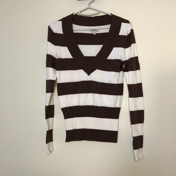 Striped V-neck sweater - Picture 1 of 3